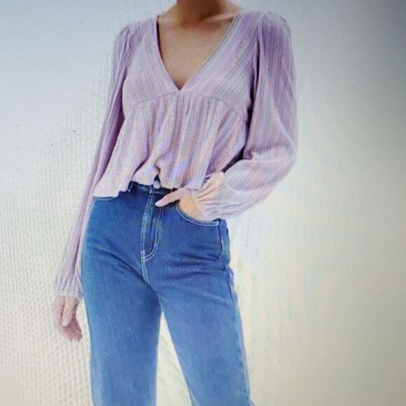 URBAN OUTFITTERS CROPPED BABYDOLL TOP PUFF SLEEVES V-NECK KNIT LILAC MEDIUM - Picture 2 of 11